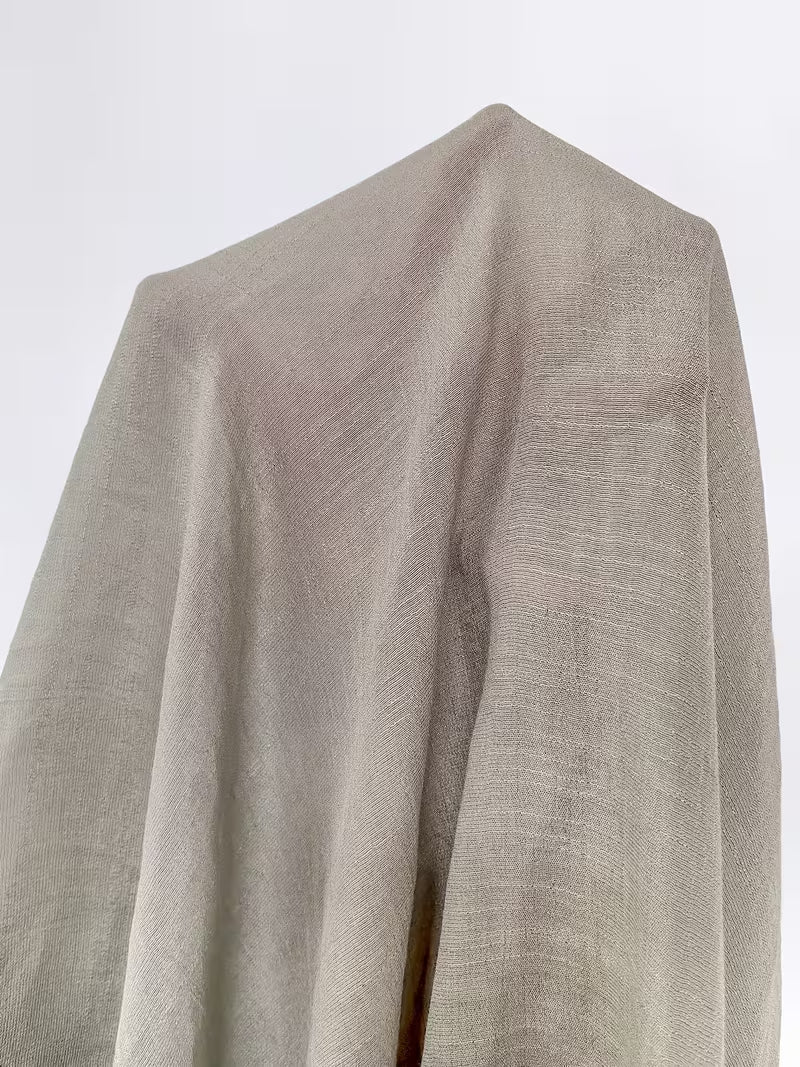 Chemise de plage loose — Vogue Française
