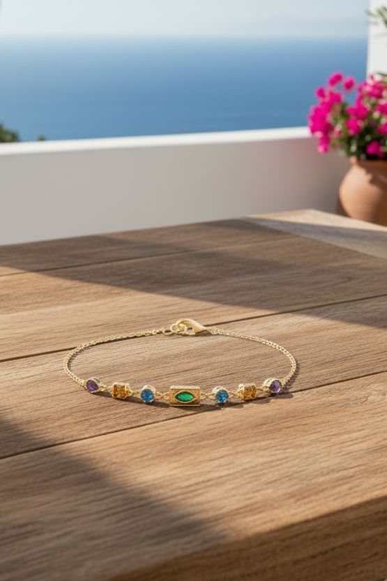 Parure Héra collier & bracelet Duo ou solo en plaqué or 18 carats aux pierres divines — Vogue Française