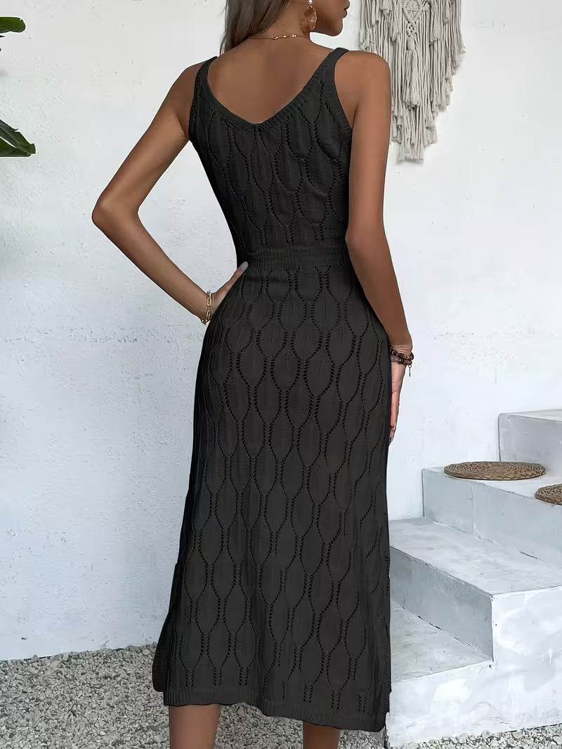Robe longue façon crochet — Vogue Française