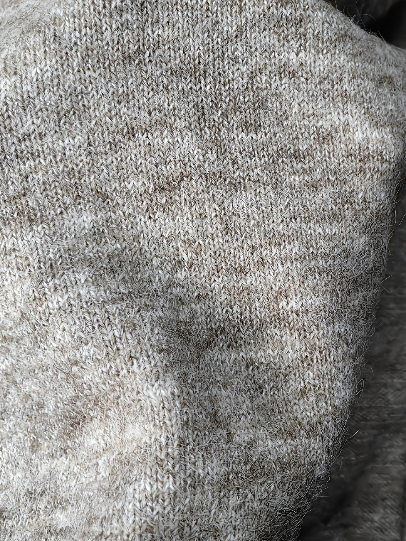 Cardigan Long grège Montaigne Élégance Parisienne – Maille Douce, Coupe Ample et Chic